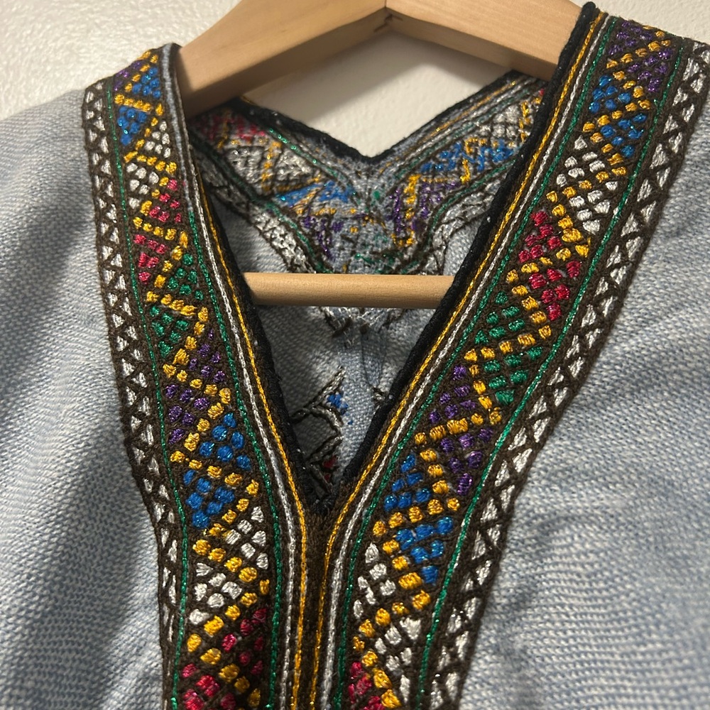 Embroidered V-Neck Tunic with Multicolor Beadwork